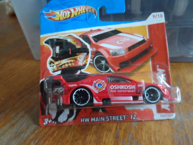 Hot Wheels HW MAIN STREET `12 ~ AMAZOOM (Red) (169/247) V5473-sealed short card-[m48]