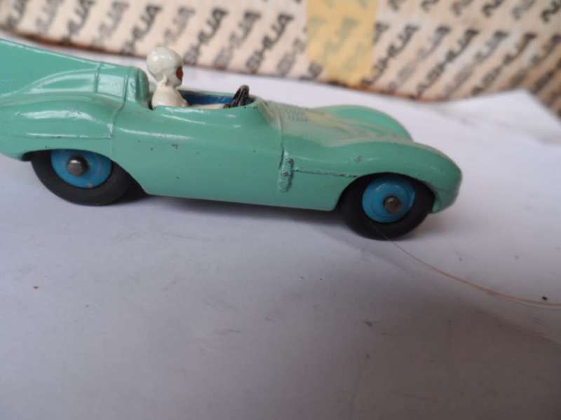 Vintage Dinky Toys Jaguar Type D Sports Car No 238 With Blue Wheel Hubs, REPAINTED [D24]
