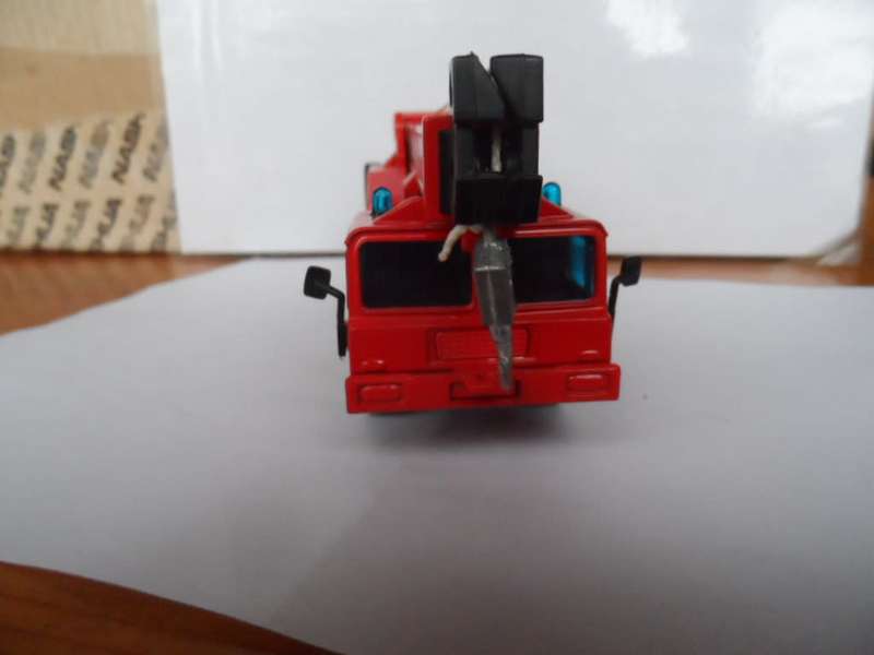 SIKU 2914 FAUN KF 30.31/48 TELESKOP CRANE - FIRE BRIGADE - RED  [M12]