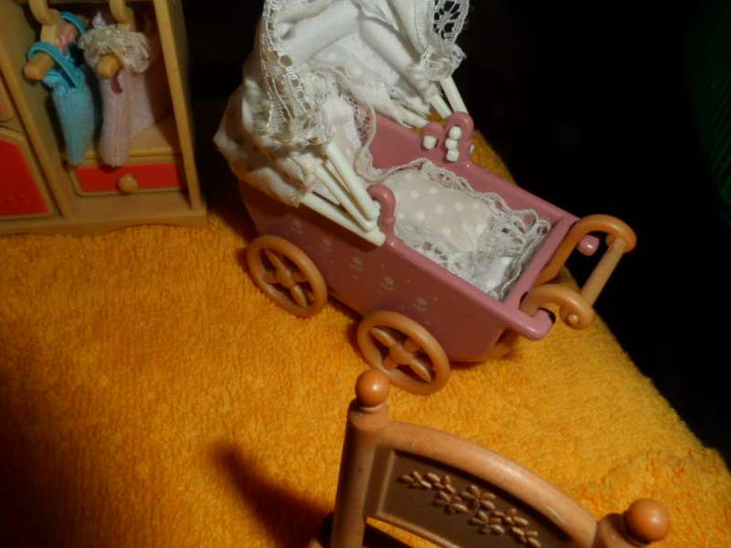 SYLVANIAN FAMILY LOT- ONE BID FOR ALL