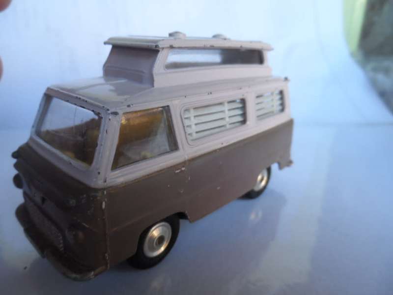 Corgi Original Toys No 420 Ford Thames Airborne Caravan  [m22]