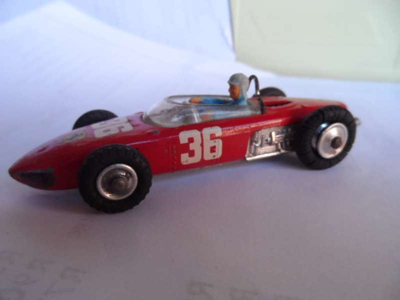 CORGI TOYS # 154 VINTAGE FERRARI FORMULA 1 RACING CAR 1962  [m22]