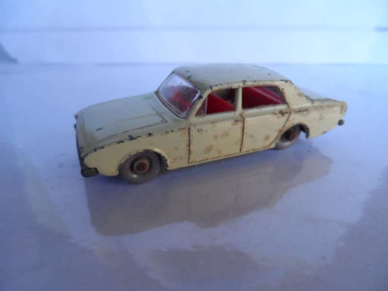 Matchbox Lesney Series 45 Ford Corsair - Grey Wheels