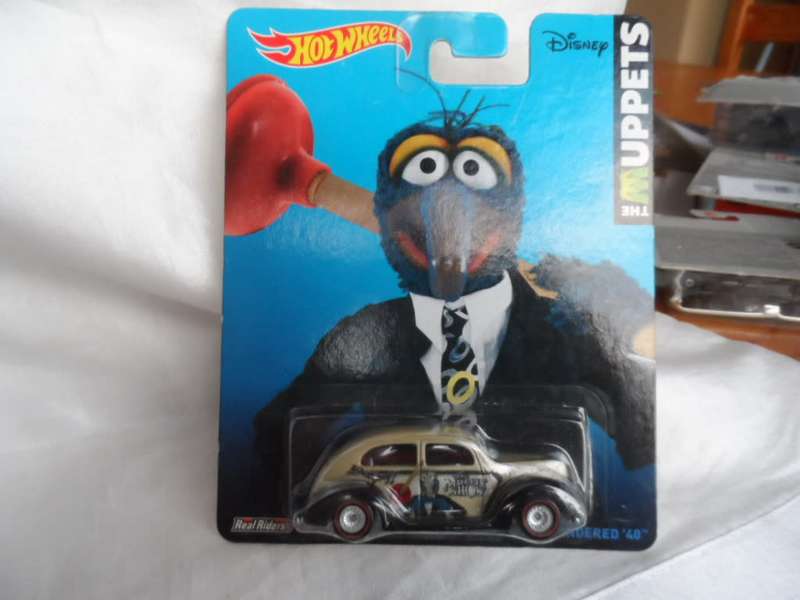 Hot Wheels The Muppets Show Gonzo Fat Fendered `40 Real Riders [m51]