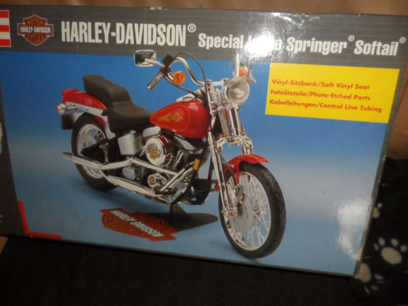 1999 Revell Harley-Davidson Special Issue Springer Softail Motorcycle Kit- unbuilt, sealed packets