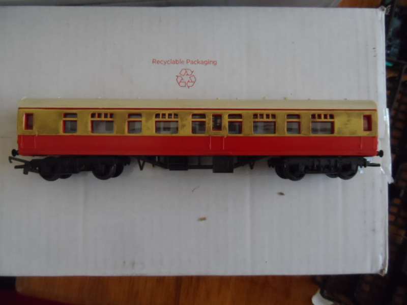 TRIANG PASSENGER COACH RED AND CREAM.