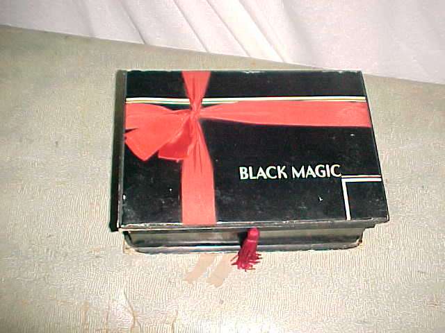 CHOCOLATE BOX {EMPTY} BLACK MAGIC