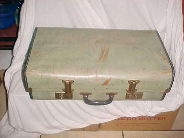 VINTAGE SUICASE LARGE
