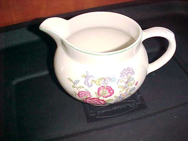 LARGE NELSONWARE JUG WITH FLOWERS