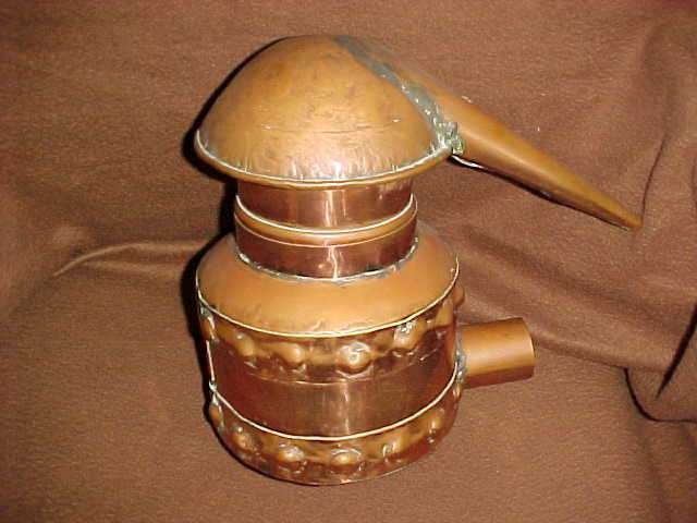 VINTAGE COPPER DISTILLER OR A STOOK KETEL