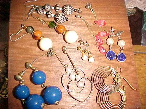 Eight  pairs of earings