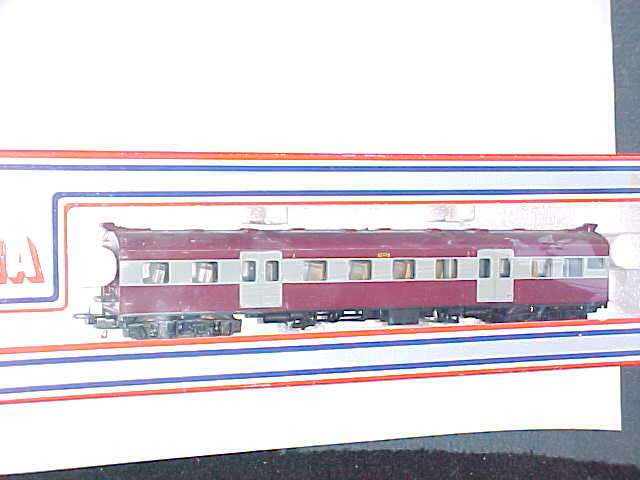 LIMA HO SAR  suburban coach, boxed