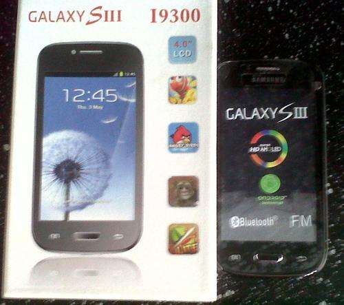 Galaxy SIII 4INCH Smart phone (i9300) facebook etc...