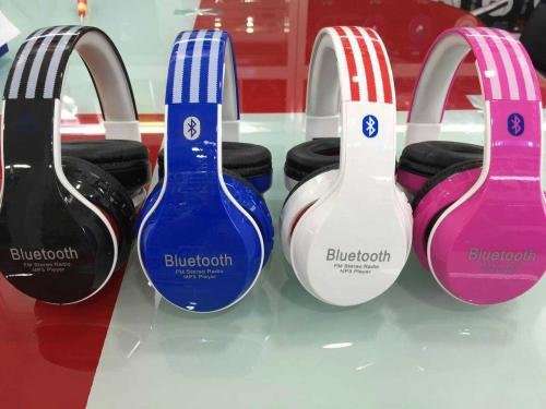 SOUNDLINK ST- 411 WIRELESS  BLUETOOTH HEADPHONE FOR PC/PHONE/IPAD/IPOD/