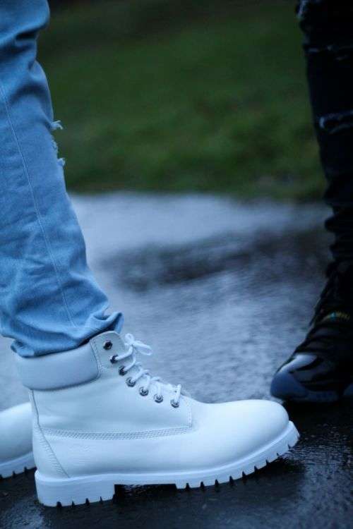 NEW STOCK  ** MEN'S WHITE BOOTS *