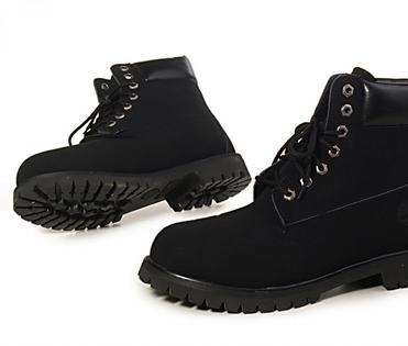 NEW STOCK  ** MEN'S BLACK BOOTS *