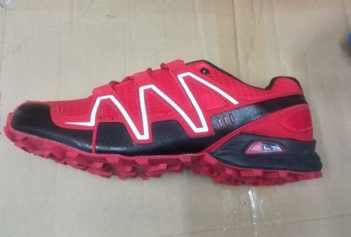 MEN'S RUNNING SNEAKERS ** LAST PAIR ** SIZE 6