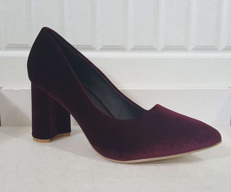 Elegant Luna Thick Heels - Size 7
