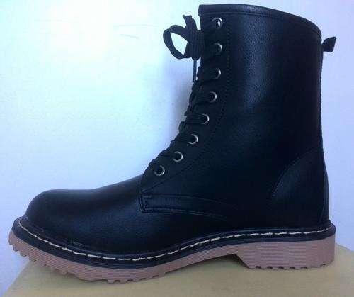 **Very Limited Stock**New Arrivals**HIGH QUALITY BOOTS* SIZE 6* Classy Stunning Boots*