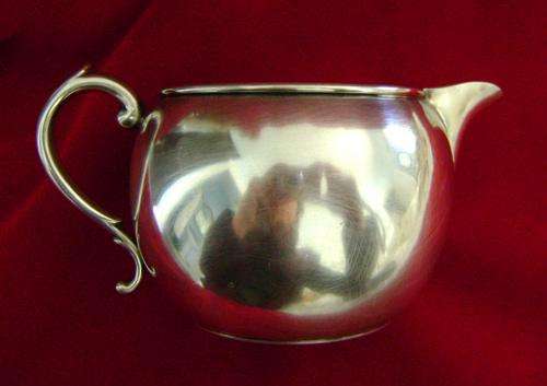 Vintage Sterling Silver creamer jug, lovely condition