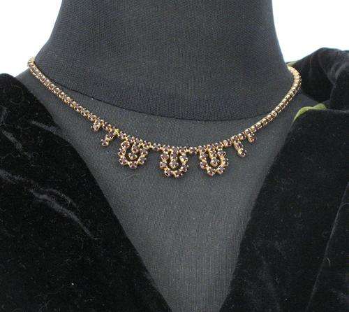 Vintage paste garnet bohemian-style glass necklace