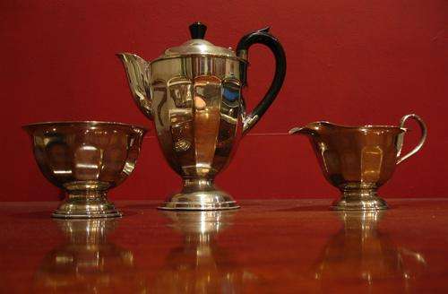 Quality Art Deco EPNS A1 sheffield silver plated coffee / tea set