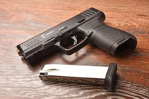 Kuzey P-122 Blank Firing Signal Gun - Only Chrome in Stock (Bid up to R2200 and get 10 free blanks)