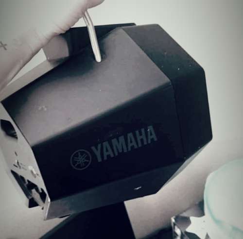 Stunning Yamaha Bookshelf Speaker!!