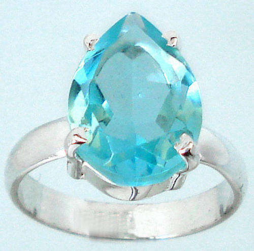 SIZE 7 1/2.  GORGEOUS RING with GENUINE SKY BLUE TOPAZ in SOLID 925 STERLING SILVER .