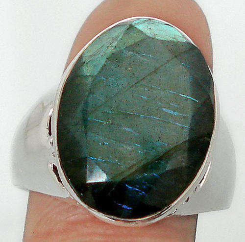 GORGEOUS Size 8 1/2 LABRADORITE in SOLID 925 STERLING SILVER RING.