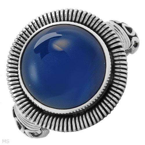 RING IN STERLING SILVER WITH GENUINE  BLUE CHALCEDONY. SIZE 8,