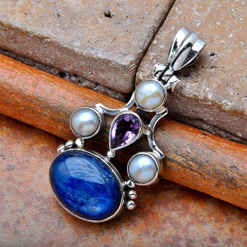 BEAUTIFUL PENDANT IN 925 SOLID STERLING SILVER WITH GENUINE  RARE KYANITE, AMETHYST & PEARLS. 1 7/8"