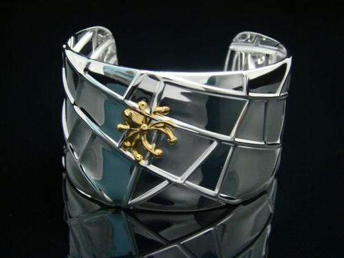 STUNNING!! WIDE CUFF BANGLE IN 925 STERLING SILVER.( alloy filled)