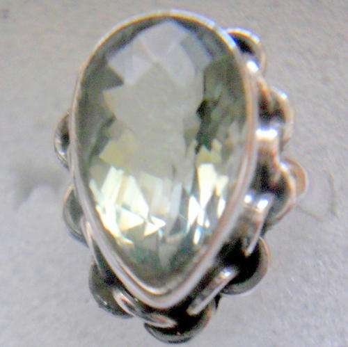 STUNNING RING IN SOLID STERLING SILVER WITH GREEN AMETHYST. SIZE 8.