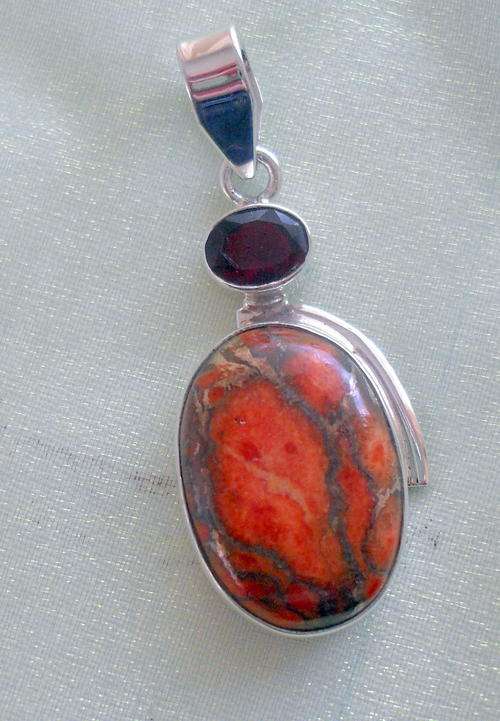 PENDANT IN 925 STERLING SILVER WITH ORANGE COPPER TURQUOISE, + free silver chain