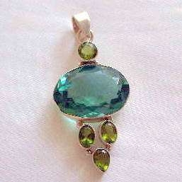 STUNNING  APATITE & PERIDOT QUARTZ IN SOLID 925 SILVER. 53 mm.