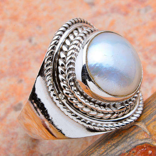 STUNNING FRESHWATER PEARL RING IN SOLID 925 SILVER. SIZE 7 1/2