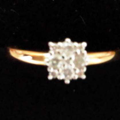 LOVELY! SOLID 9CT GOLD GENUINE 9 DIAMOND CLUSTER ENGAGEMENT RING.0.15CWT. SIZE 7 / N.