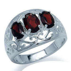 EXQUISITE! 2carats of GENUINE GARNET in SOLID 925 STERLING SILVER FILIGREE RING. SIZE 7.