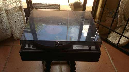 Pioneer PL-12  - Belt DriveTurntable/Record Player