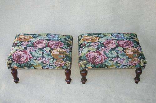 Set of 2 Edwardian style footstools - 31cm x 41.5cm x 25cm high