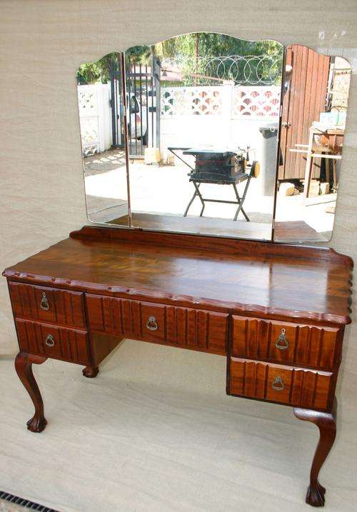 Imboya ball & claw dressing table - 125cm x 51cm x 77cm high (wihout mirrors)