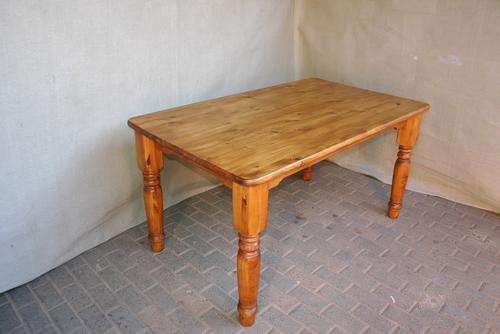 Pine kitchen table - 147cm x 88cm x 77.5cm high