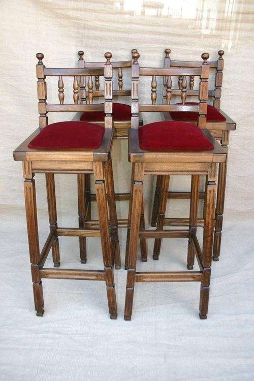 Set of 4 Oak bar chairs - 31.5cm x 35cm x 74cm high (seat) total high 102.5cm
