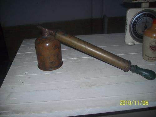 Old copper Poison despencer
