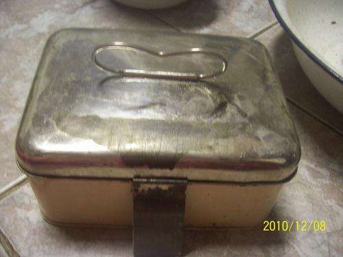 money safe tin, the lid clip on the bottom