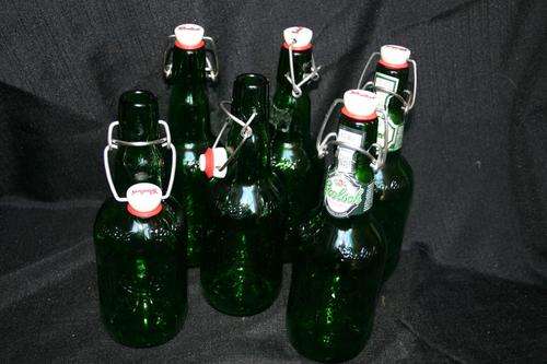 6 green (beer) bottles.  Ideal to store vinigar