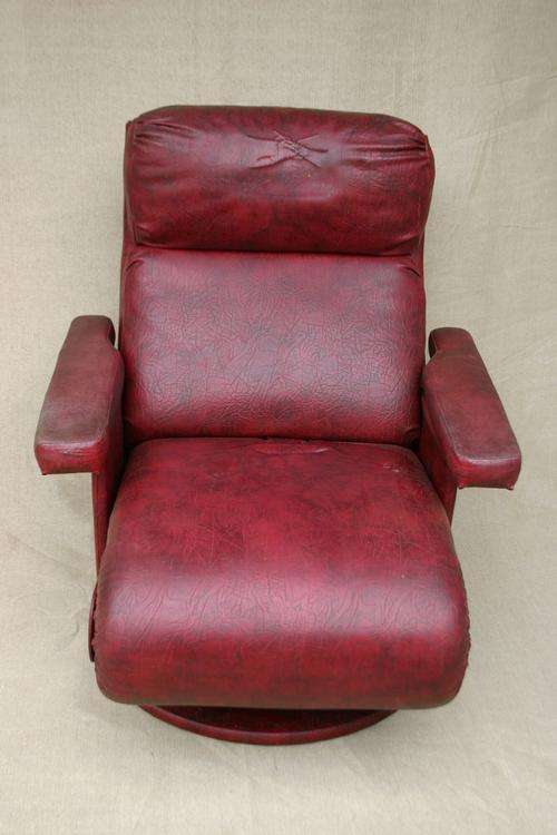 Vintage lazy boy recliner