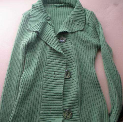 Lovely green womens jersey - size small
