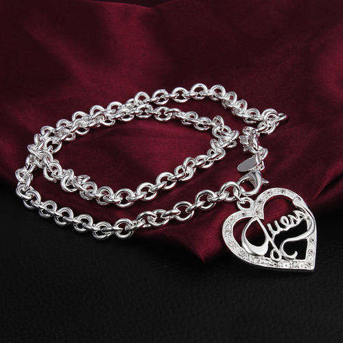 925 Sterling silver plated heart pendant necklace with Guess wording - Stunning